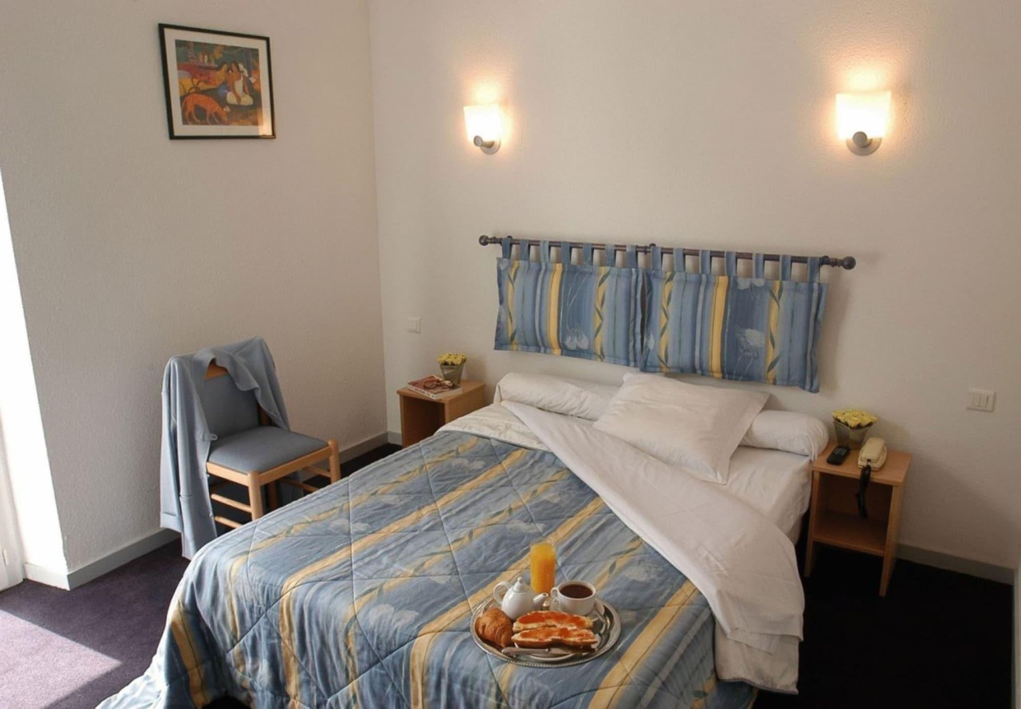 Esplanade Eden 3*